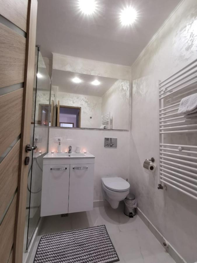 Apartament Gold Luxury Tîrgu Ocna Exterior foto